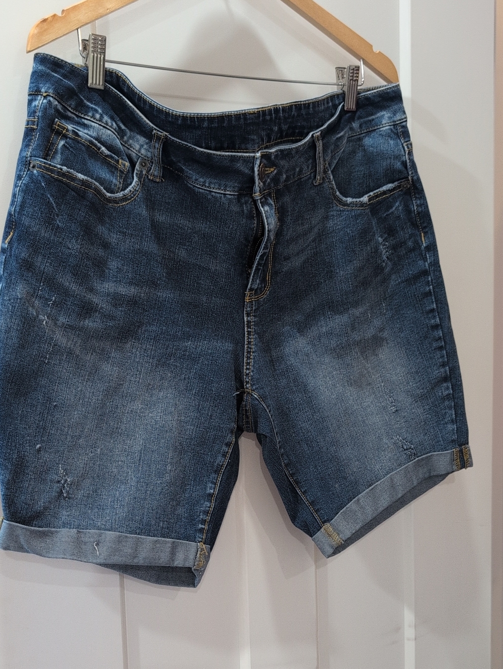Time and Tru Blue Denim Shorts with Contrast Stitching